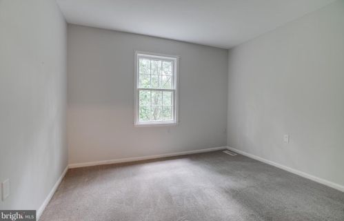 3029 Seminole Rd, Woodbridge VA  22192-1840 exterior