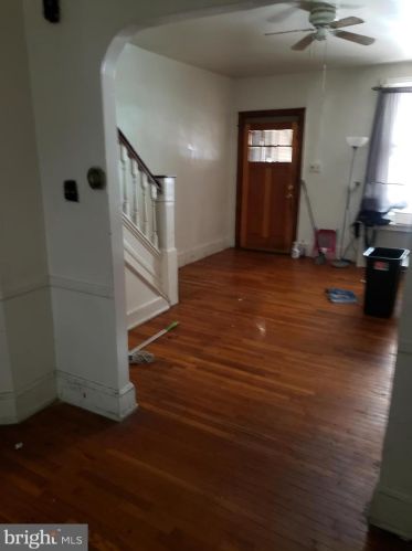 827 66th St, Philadelphia, PA 19151-3331