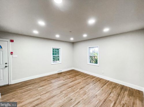 301 Andross Rd, Wilmington, DE 19809-2706