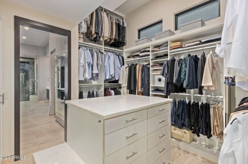 9710 Palisades Blvd, Scottsdale AZ 85268-2755 exterior