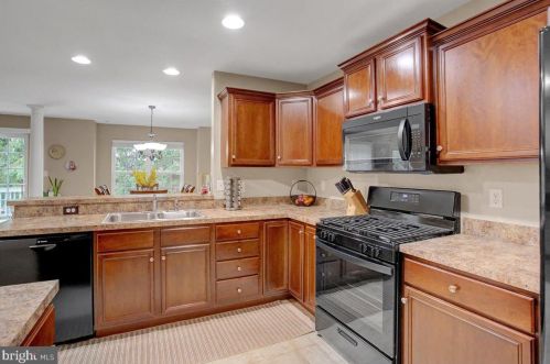 1816 Serene Way, Lancaster PA  17602-7001 exterior