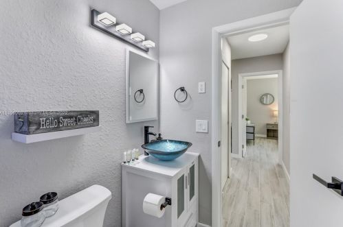 262 12th St, Delray Beach FL  33444-2916 exterior
