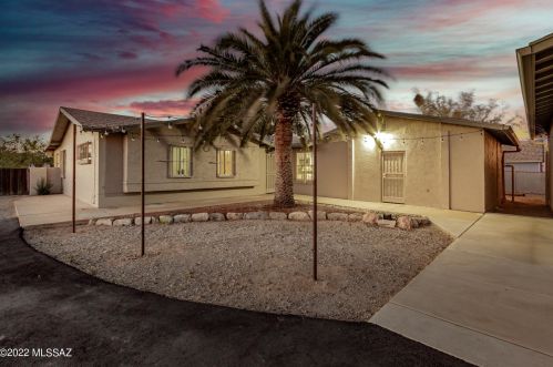 10718 Camino Central, Tucson, AZ 85742-9689