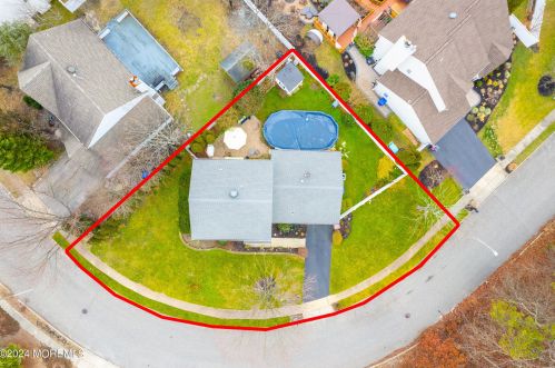 444 Vista Ct, Bricktown NJ  08724-5313 exterior