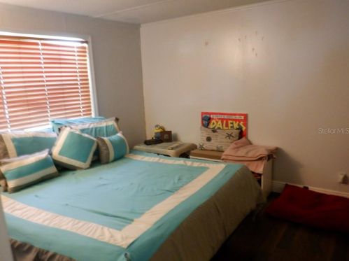 1043 Pineapple Way, Kissimmee FL 34741-6704 exterior