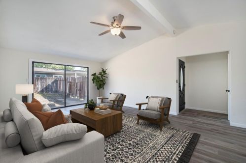 3845 Centinella Dr, North Highlands CA  95660-3701 exterior