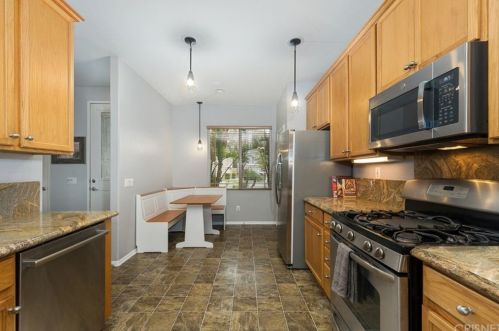 28030 Gibraltar Ln, Santa Clarita CA  91384-4548 exterior