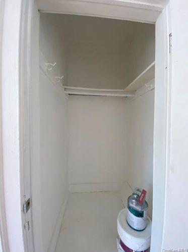 207 Prospect Ave, Mount Vernon NY  10550-2347 exterior