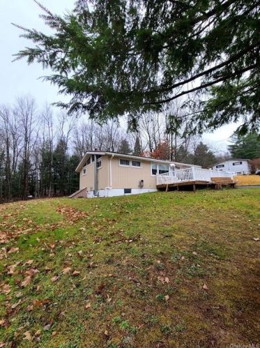 21 Miles And Marguerite Ln, Mountaindale, NY 12763-5232