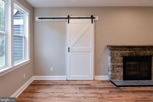 380 Ivy Mills Rd, Glen Mills PA  19342-1424 exterior