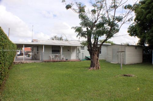 890 35th St, Hialeah FL  33013-3121 exterior