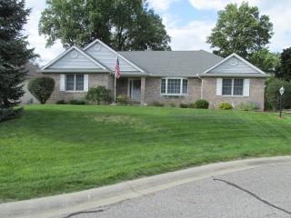 2120 Foxboro Ct, Mishawaka, IN 46545-8923