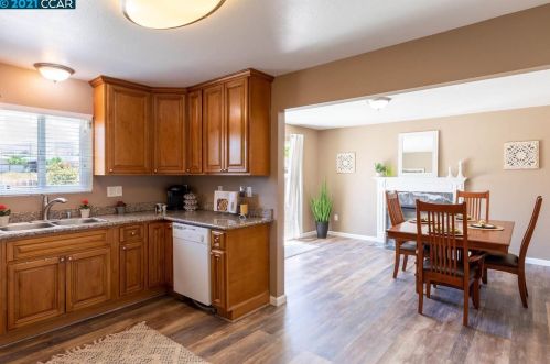 293 William Way, West Pittsburg CA  94565-4706 exterior