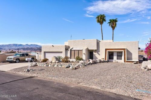 2295 Daytona Ave, Lake Havasu City, AZ 86403-6870