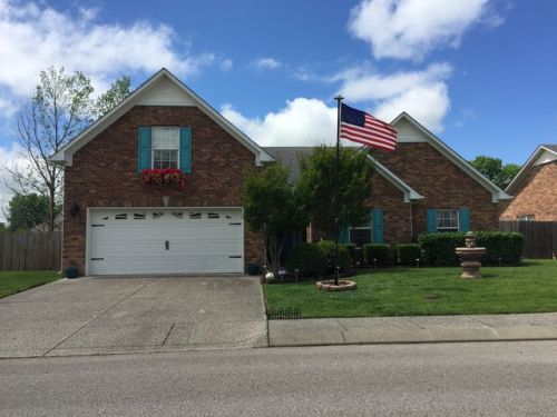 1768 Auburn Ln, Columbia, TN 38401-6446