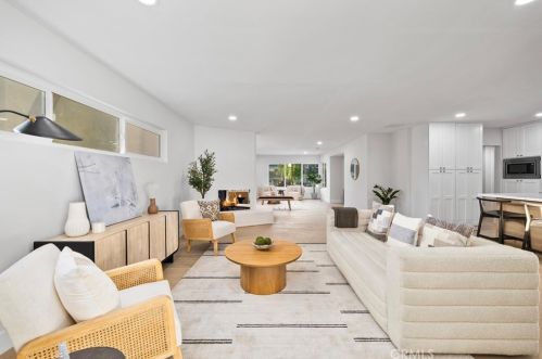 5253 Countryside Dr, San Diego CA  92115-2136 exterior