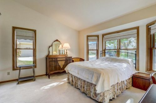 5361 Cambridge Ln, Milwaukee WI 53221-3200 exterior