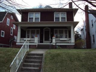 241 Baer Ave, Hanover, PA 17331-2602