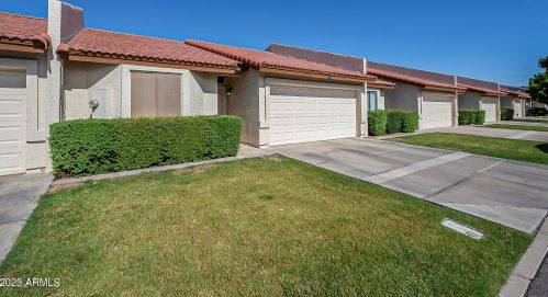 9151 68th Dr, Peoria, AZ 85345-8848