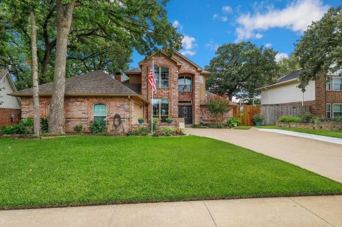 3217 Hazlewood Ct, Bedford, TX 76021-2955