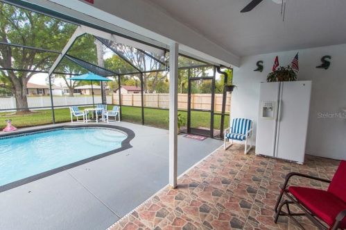 8023 Kaitlin Cir, Lakeland FL 33810-5147 exterior