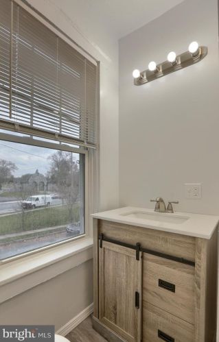 722 Queen St, Lancaster PA  17603-5816 exterior
