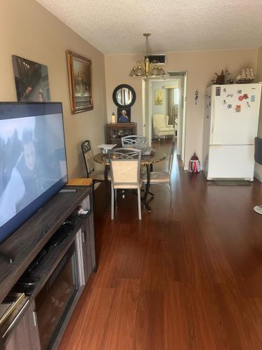 250 Southampton C, West Palm Beach FL  33417-2348 exterior