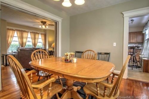 398 Milford Point Rd, Milford CT  06460-5337 exterior