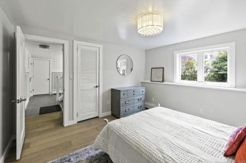 8 Abbott Ave, Ridgefield CT  06877-4407 exterior