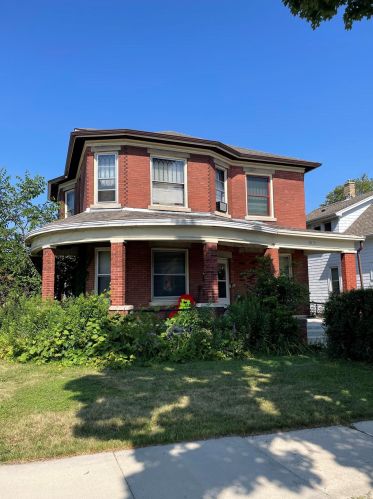 4575 Packard Ave, Cudahy, WI 53110-1153