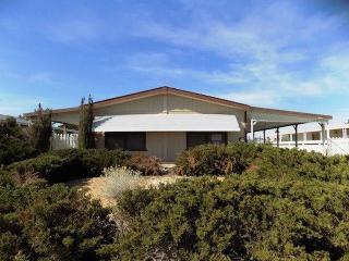 13874 Tam O Shanter Dr, Victorville, CA 92395-4935
