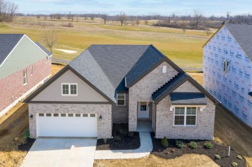 1168 Golf Club Dr, Liberty Township, OH 45036