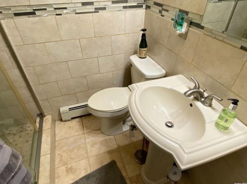 672 Larkfield Rd, Elwood NY  11731-5914 exterior