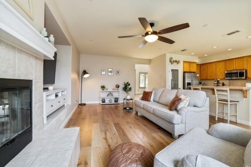 1125 Valley Glen Dr, Liberty Farms CA  95620-4835 exterior