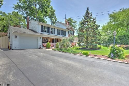 37 William St, Lincoln Park, NJ 07035-1345