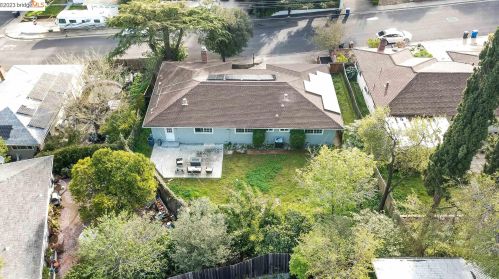 4224 Scenic Ave, West Pittsburg CA  94565-6036 exterior