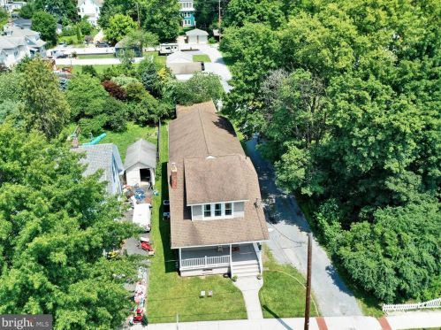 2608 Chestnut St, Camp Hill, PA 17011-4622