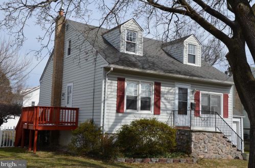 405 Crown St, Willow Grove, PA 19090-2611