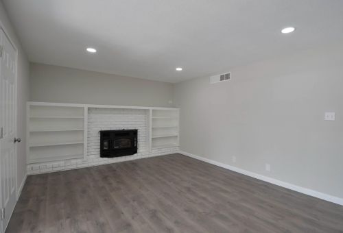 2020 Tokay Ave, Turlock CA  95380-4345 exterior
