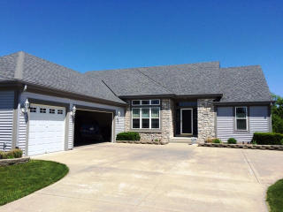 711 Bass Dr, Waterford, WI 53185-2899