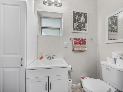 1627 Holly Rd, Lakeland FL  33801-2210 exterior