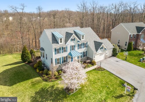 15 Lackawanna Ln, Falling Waters WV  25419-9402 exterior