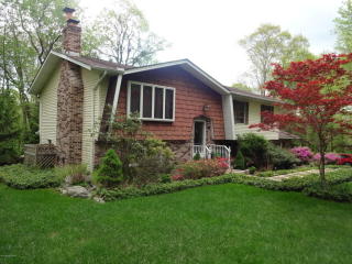 106 Quail Way, Cresco, PA 18326-7340