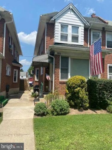 1615 Pine St, Norristown, PA 19401-3019