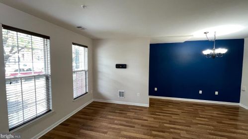 15515 John Diskin Cir, Woodbridge VA  22191-6378 exterior