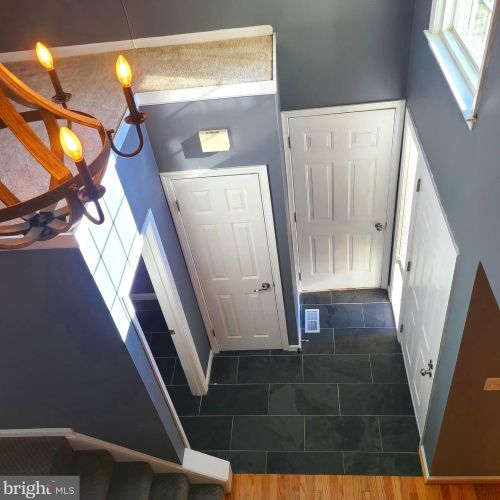 1502 Deer Point Way, Herndon VA  20194-1584 exterior