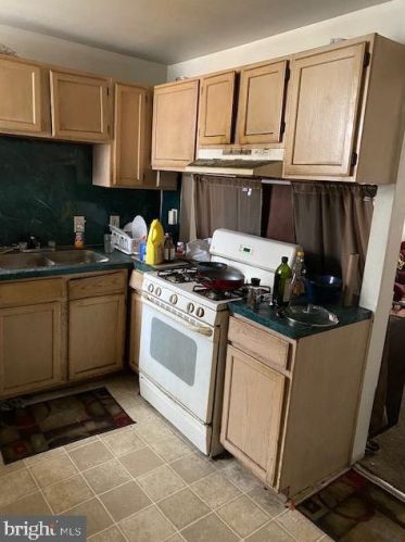 621 22nd St, Wilmington, DE 19802-5013