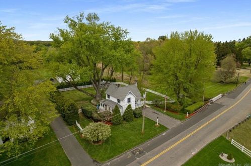 1305 Main St, Wapping CT  06074-2454 exterior