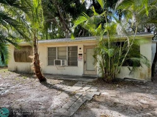 2106 28th Ave, Hollywood, FL 33020-1808