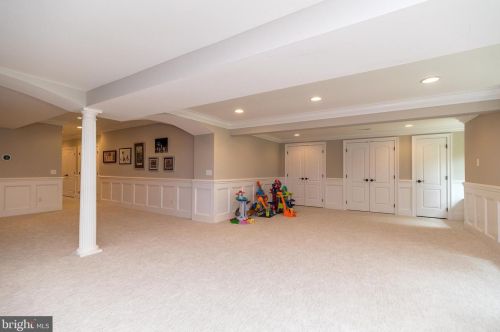 10 Devonshires Ct, Blue Bell PA  19422-2560 exterior